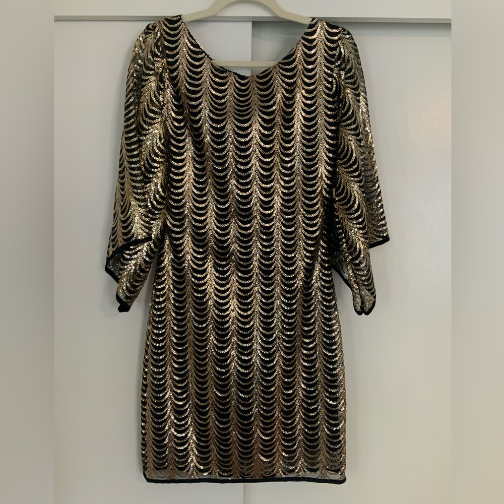 Medium Long Sleeve Gold Sequin Dress